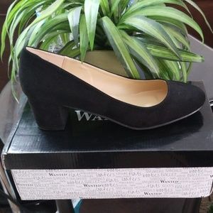 Wanted Women's Black Amelia Block Heel Pumps